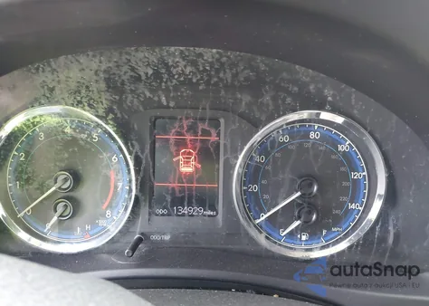 2018 Toyota Corolla Le z USA, uszkodzony, nr VIN 5YFBURHEXJP804489